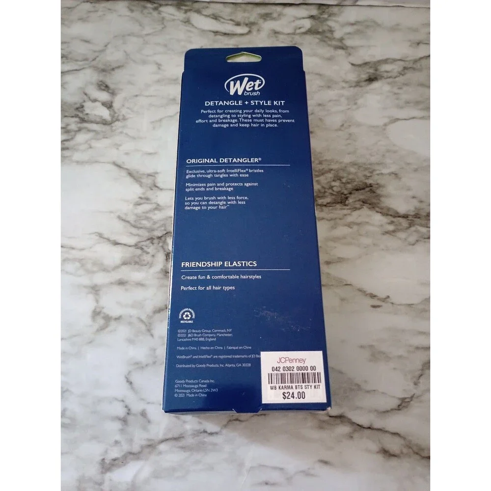 NIB Wet Brush Detangling Brush with Hair Ties